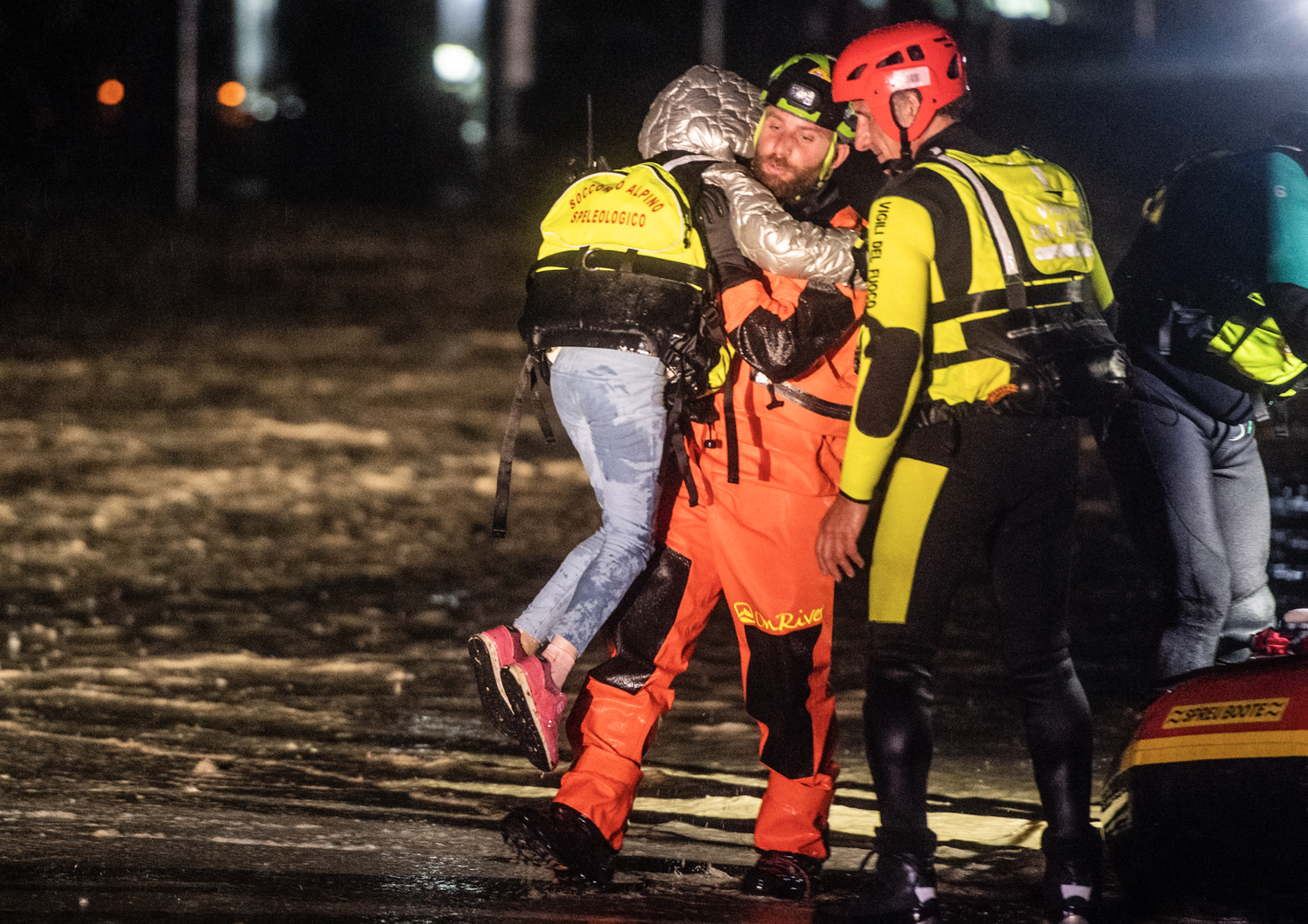 Forl&igrave;, soccorsi dopo l'alluvione