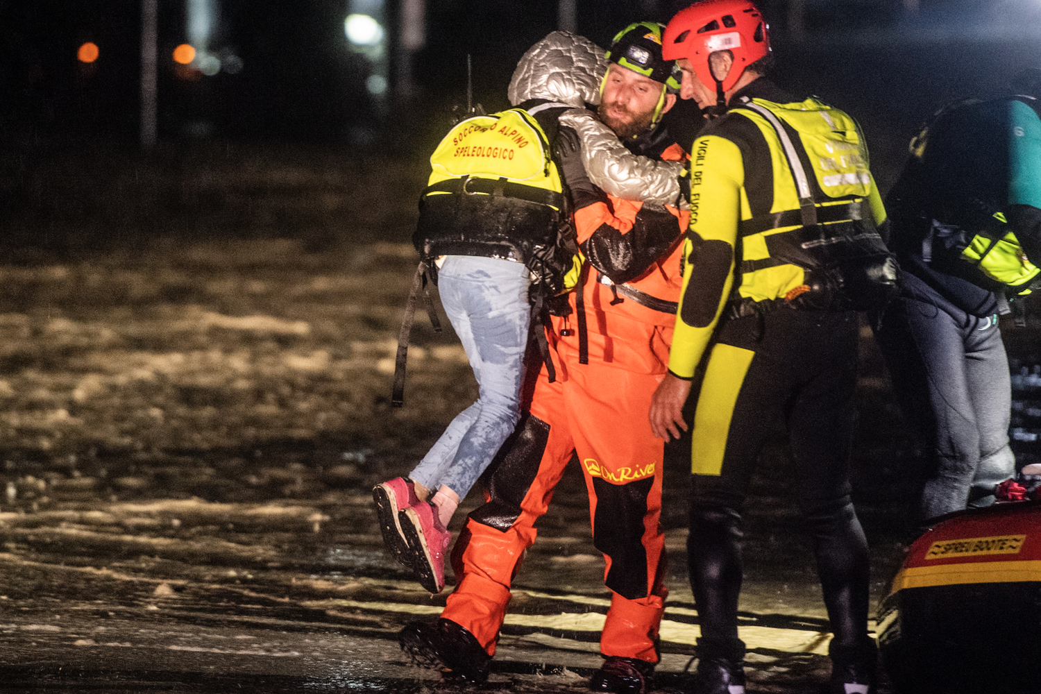 Forl&igrave;, soccorsi dopo l'alluvione