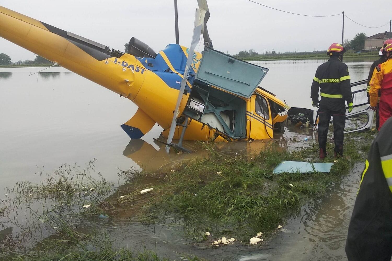 L'elicottero caduto a Lugo di Romagna