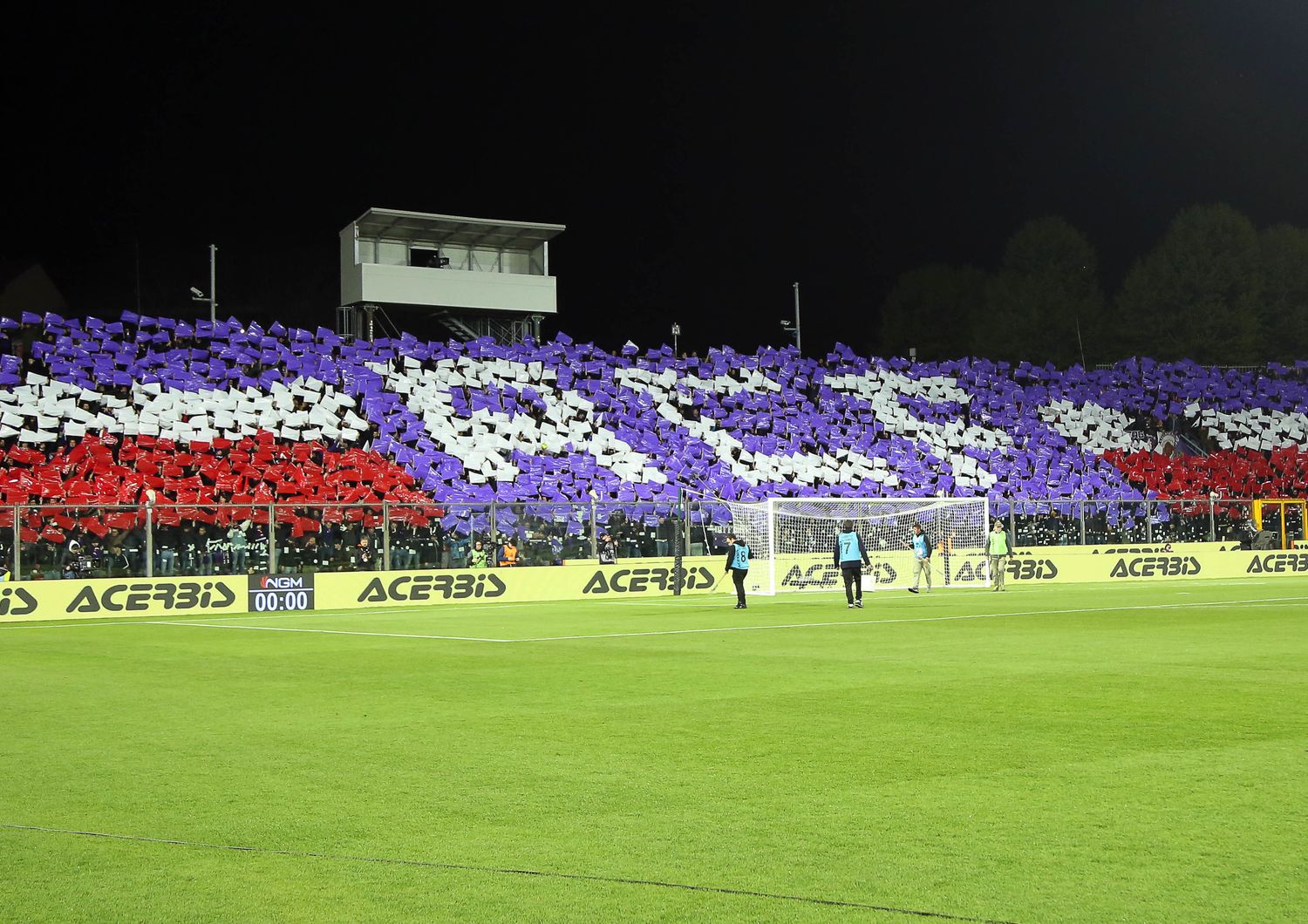 coppa italia fiorentina tifosi viola caos roma