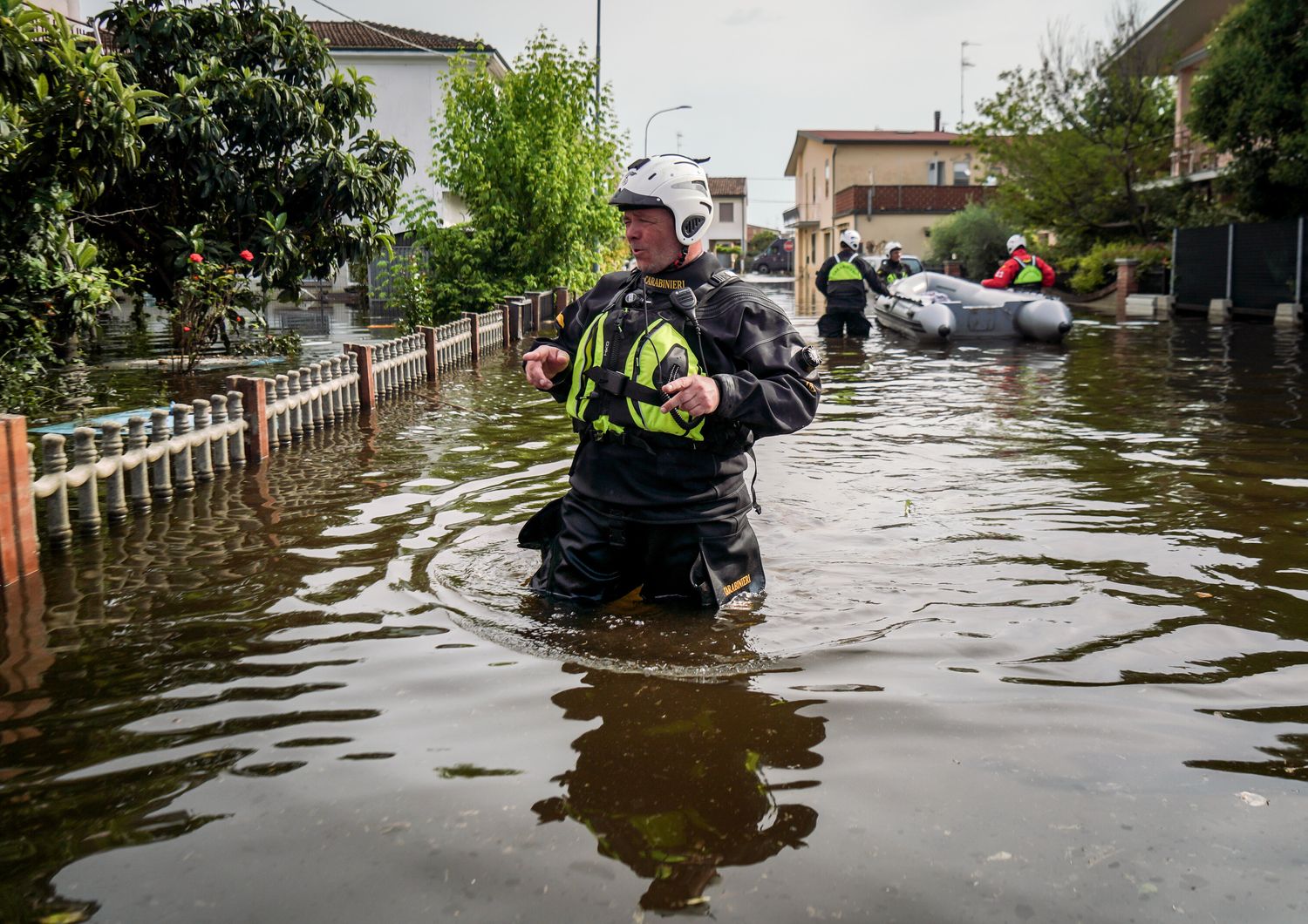 Torna l'allerta rossa in Emilia-Romagna. Meloni nelle zone alluvionate ...