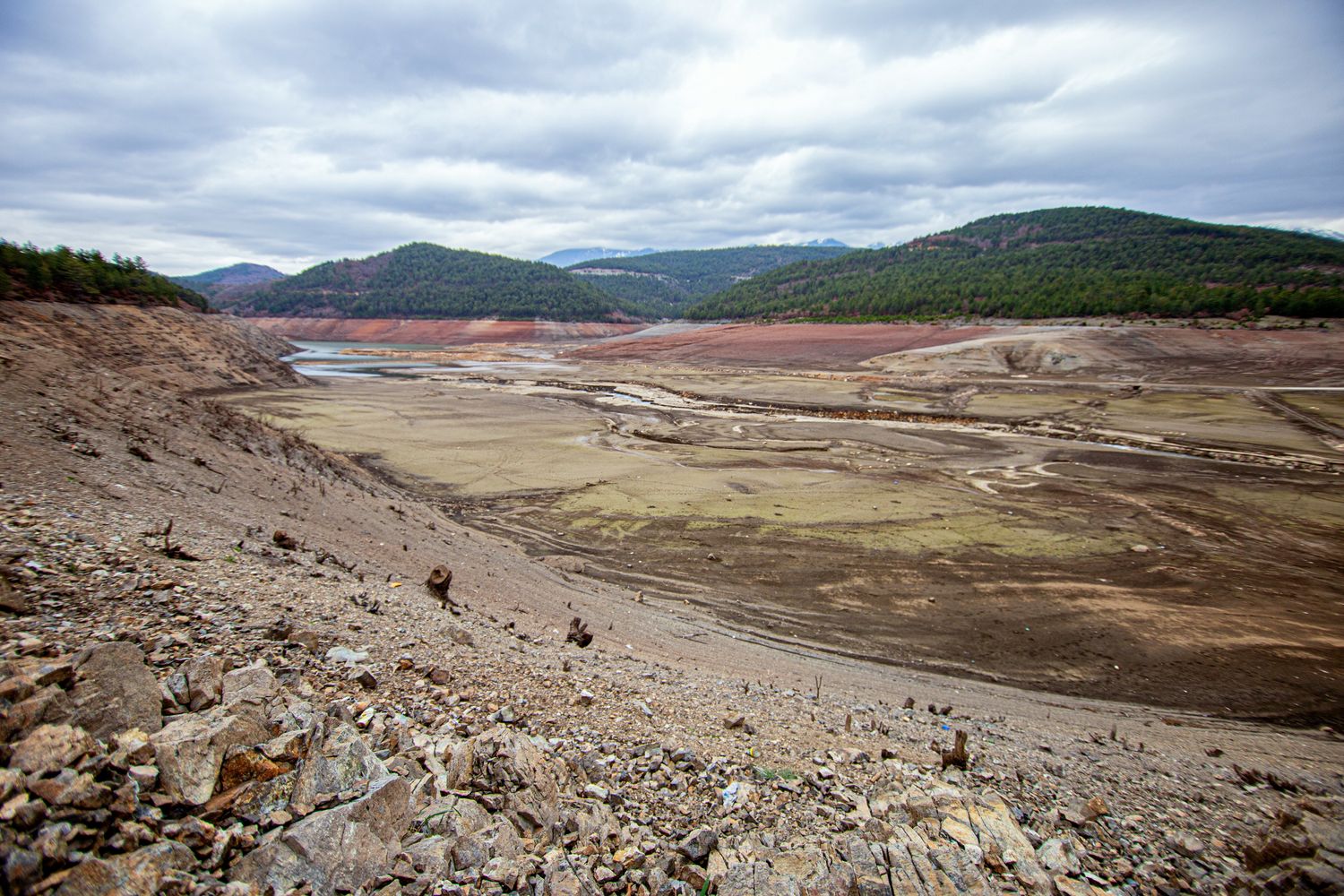Siccit&agrave;: la diga di Nilufer in Turchia