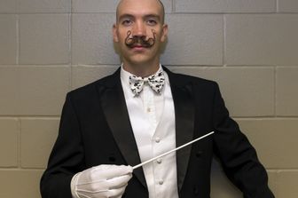 Uno dei concorrenti al Beard and Mustache campionship negli Usa sfoggia i suoi singolari baffi