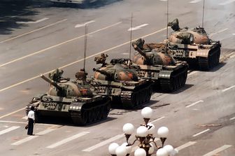 Tank Man - di Jeff Widener, Associated Press &nbsp;