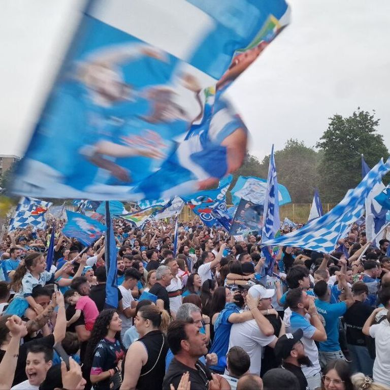 La festa scudetto a Scampia