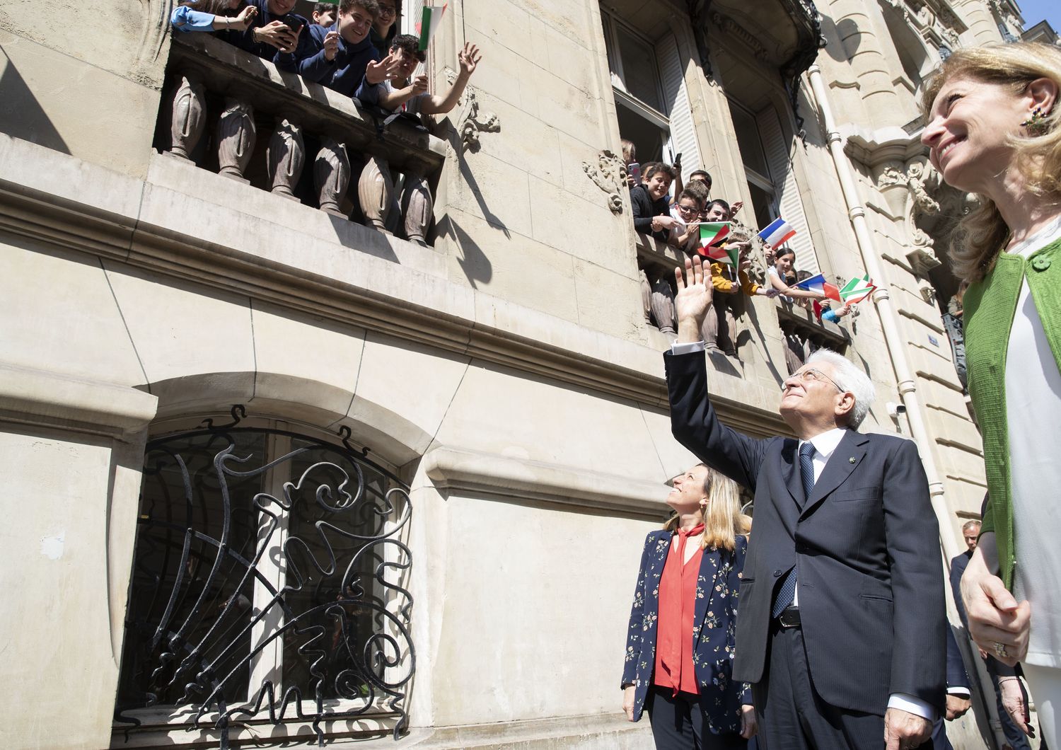 Il Presidente della Repubblica Sergio Mattarella e la Sig.ra Laura all&rsquo;Istituto Statale Italiano &ldquo;Leonardo Da Vinci&rdquo; di Parigi&nbsp;