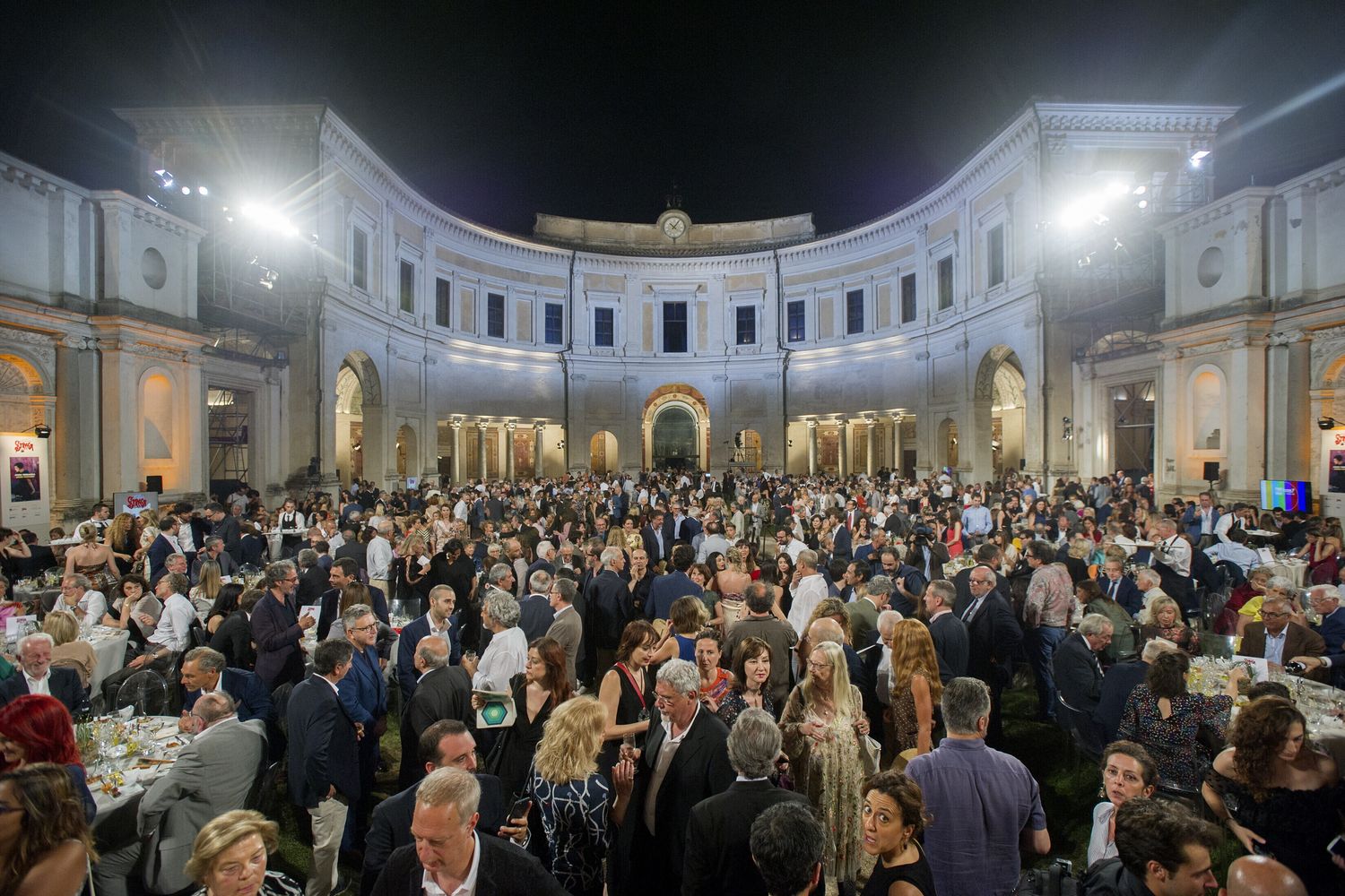 La cerimonia di consegna del Premio Strega al Ninfeo di Villa Giulia