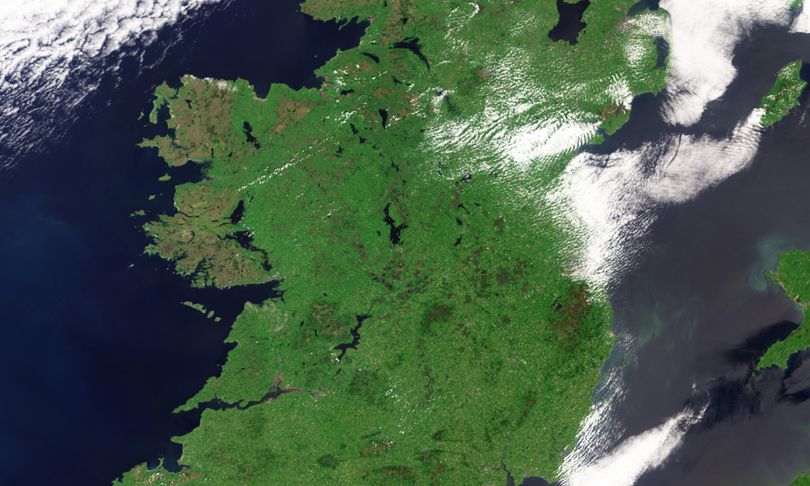 Il cielo d'Irlanda è sereno come non mai. Le immagini dallo spazio