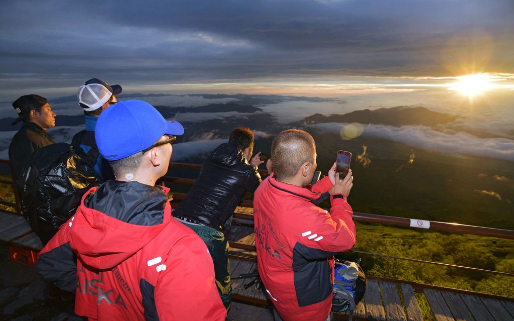 Turisti sul Monte Fuji