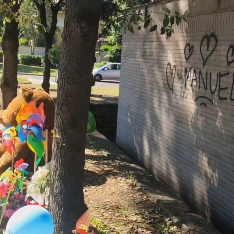 &nbsp;Fiori sul luogo dell&rsquo;incidente di Casal Palocco