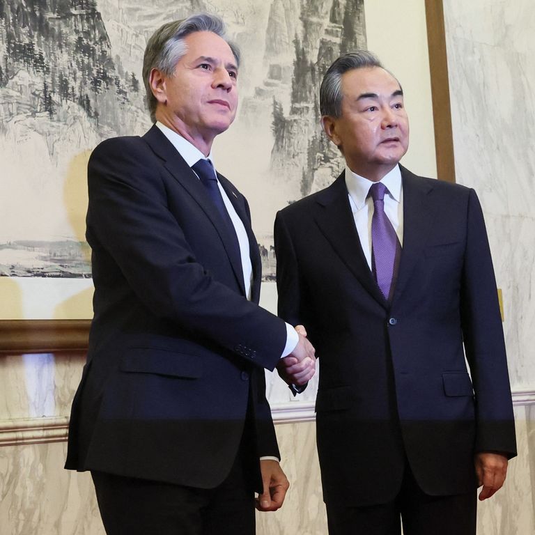 Il&nbsp;Segretario di Stato americano, Antony Blinken e Wang Yi