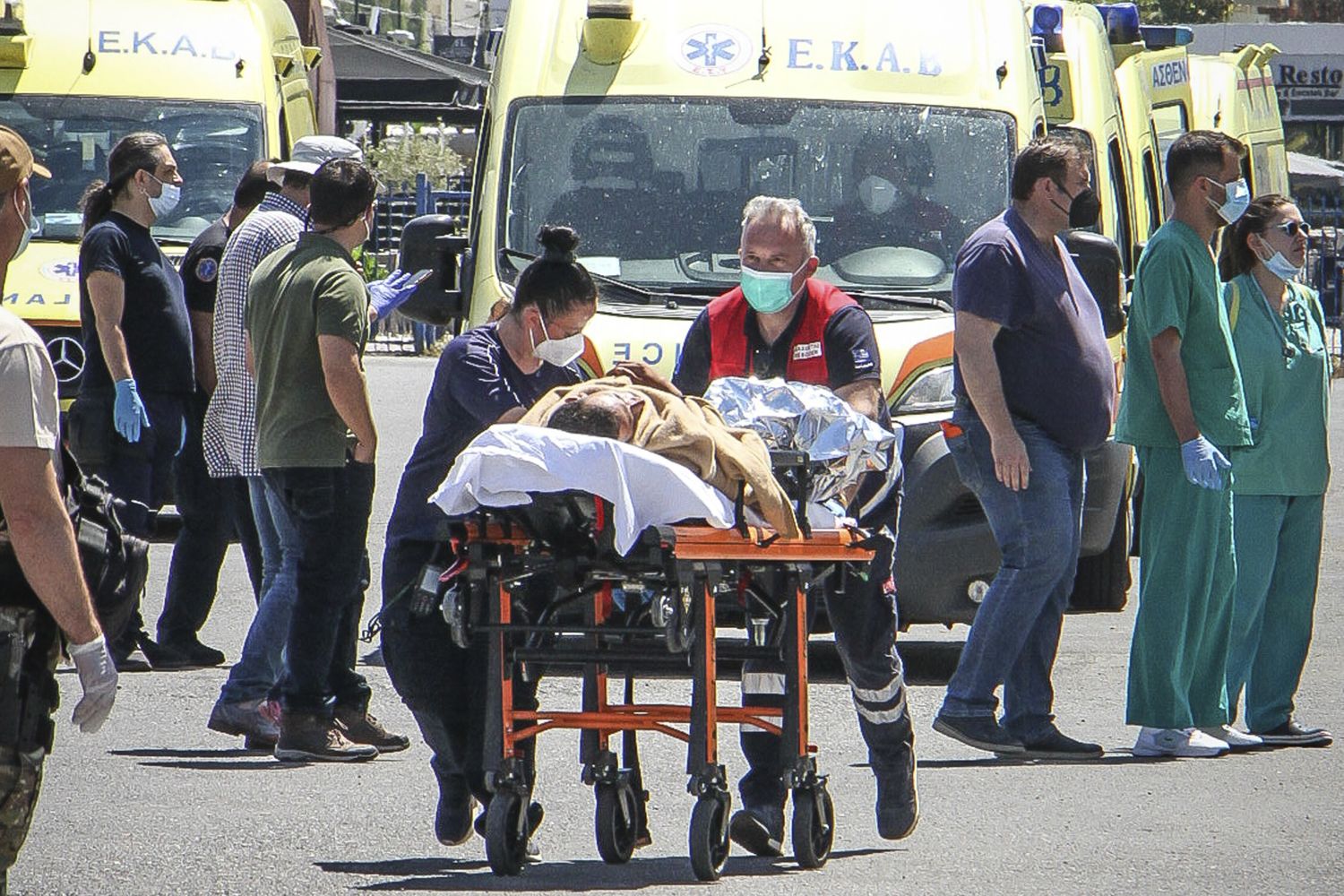 Un superstite del naufragio soccorso in Grecia