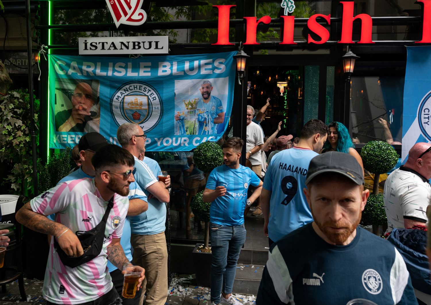 Tifosi del Manchester City a Istanbul