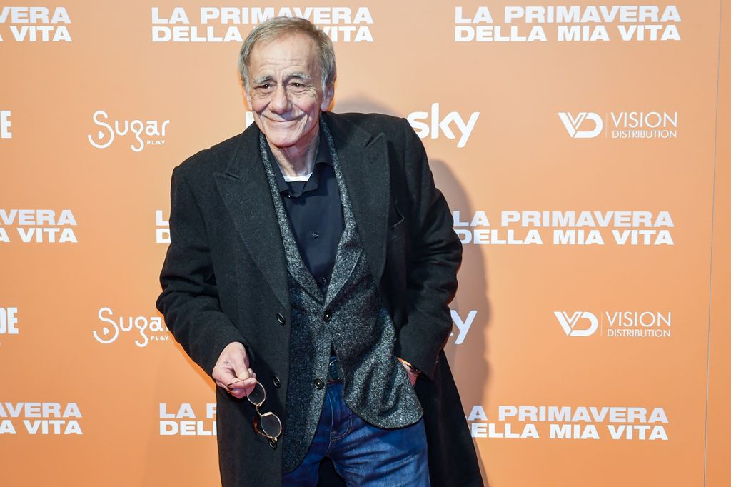 Roberto Vecchioni compie 80 anni