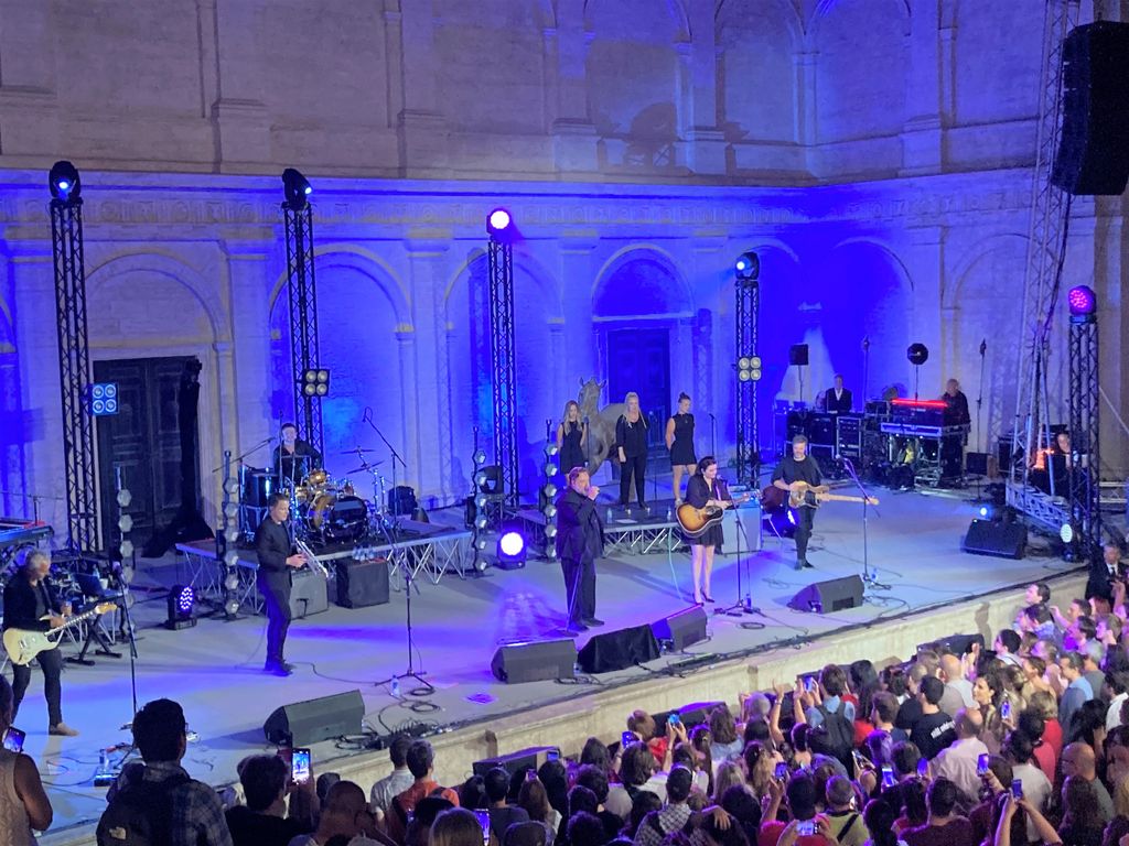 Russell Crowe sul palco del Teatro Romano negli sudi di Cinecitt&agrave;