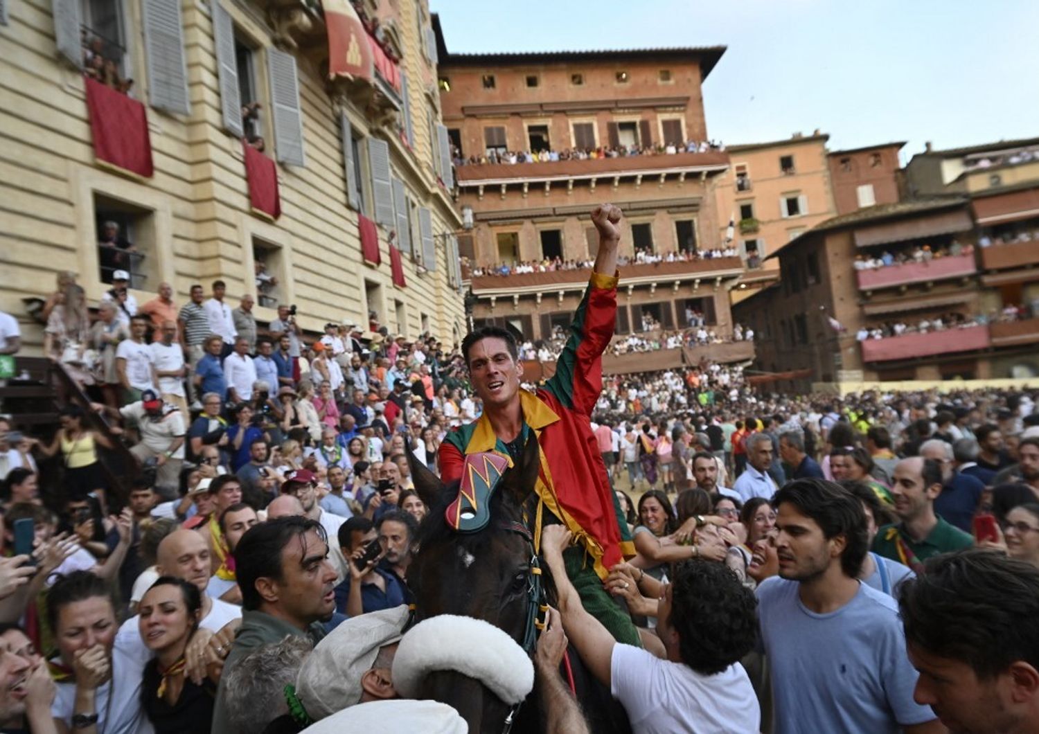 palio siena selva favorita fra rivalita possibili sorprese