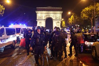 Disordini nel centro di Parigi