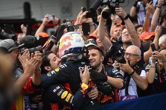 Verstappen festeggia la vittoria