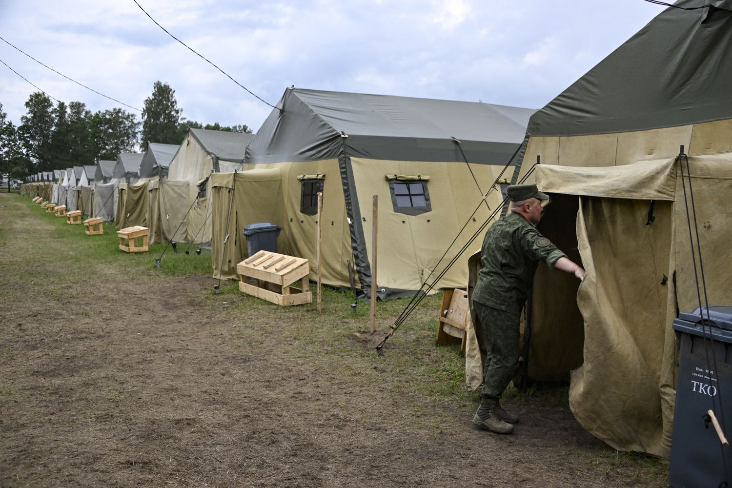 La tendopoli offerta agli uomini della Wagner nei pressi della citt&agrave;&nbsp;di Osipovichi