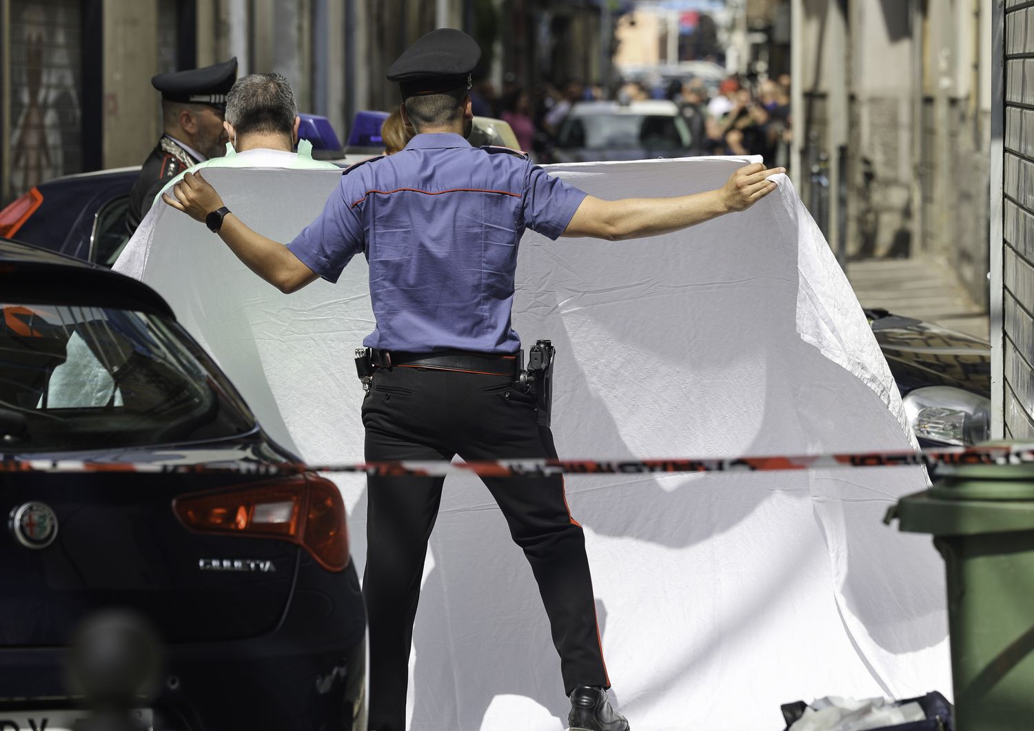 Un sopralluogo dei carabinieri