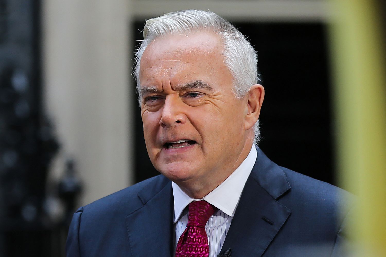 Huw Edwards, la star della Bbc sospettato di pedopornografia