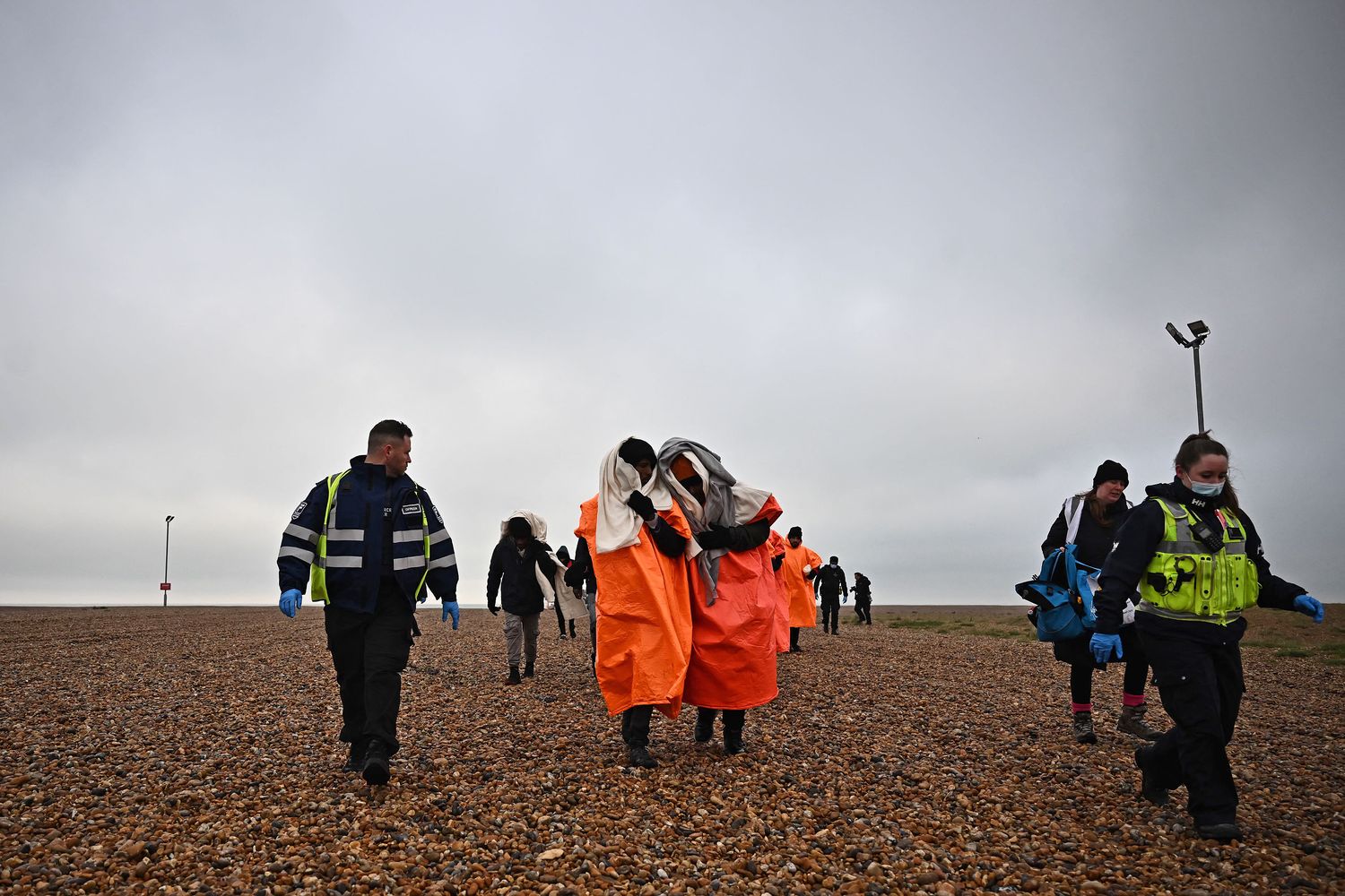 Migranti arrivati in Gran Bretagna dopo traversata del canale della Manica