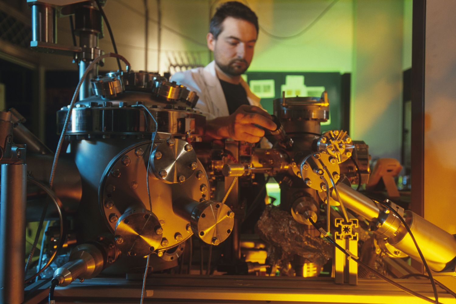 Un laboratorio di ricerca sui semiconduttori