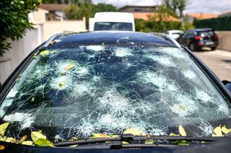 I danni della grandine sulle auto