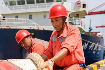 Operai Cina, settore navale