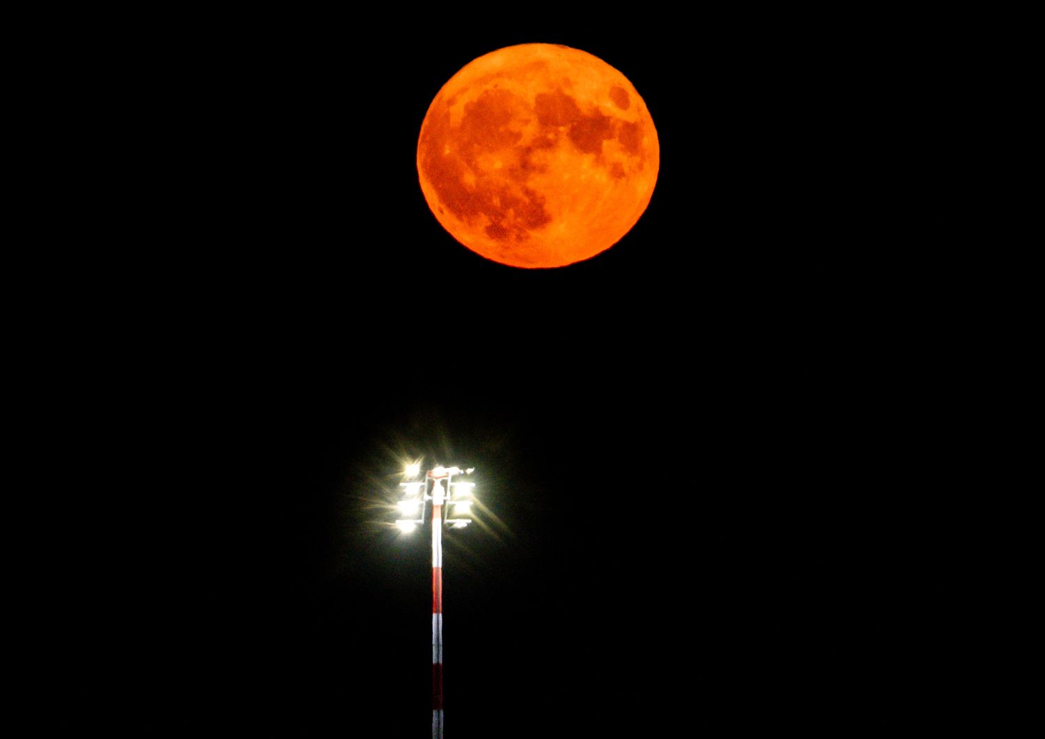 &nbsp;Superluna a Linate