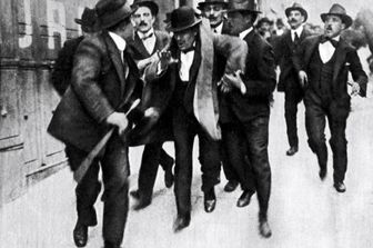 Mussolini arrestato a Roma