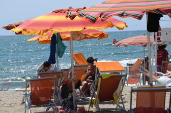 ragazzo 17 anni annega bagno lido