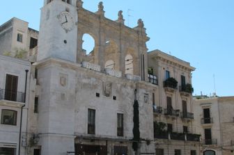 Centro storico di Bari, Piazza Mercantile