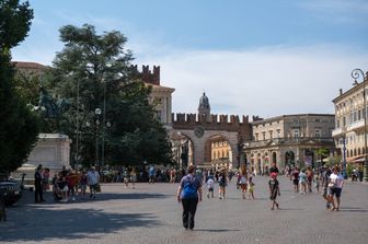 Turisti a Verona per il Ferragosto