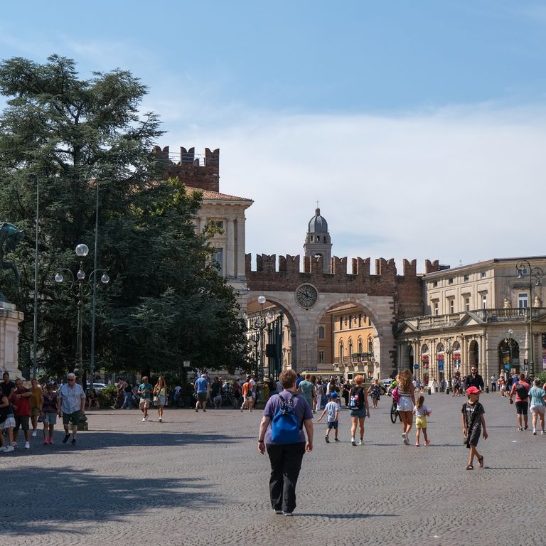 Turisti a Verona per il Ferragosto