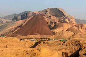 L'area della frana che ha provocato 31 morti in una miniera clandestina a&nbsp;Hpakant