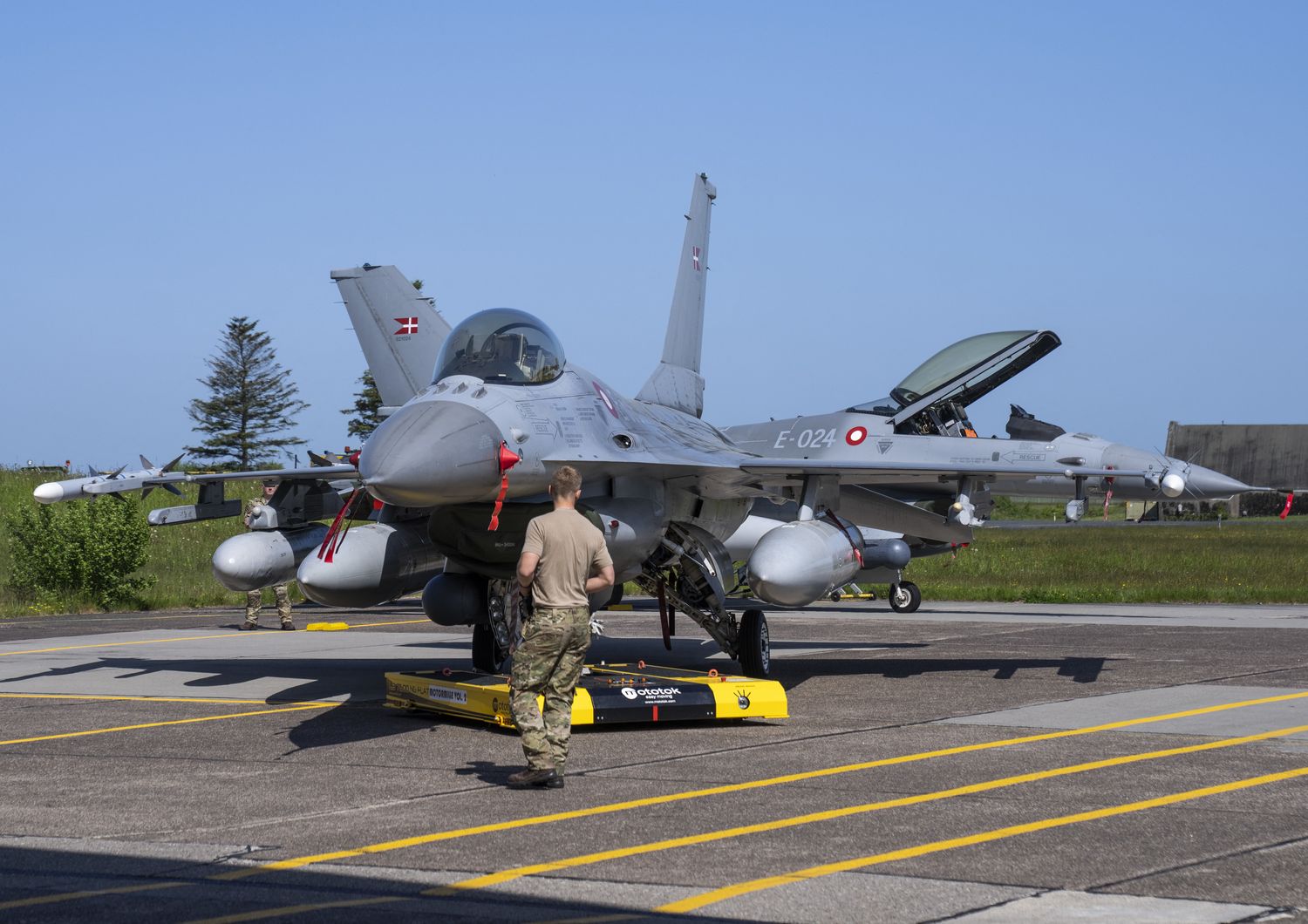 Aerei F-16 danesi