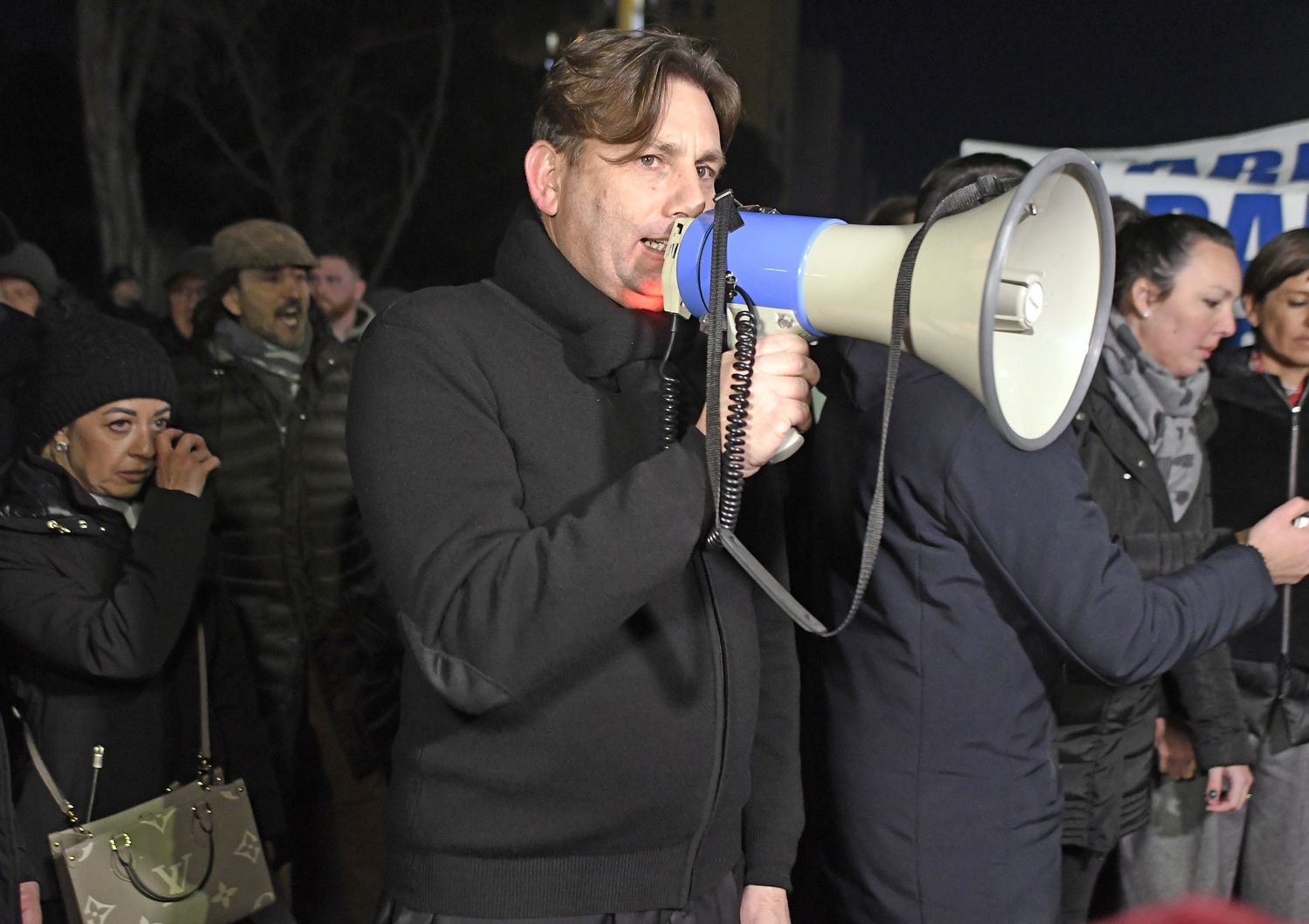 Don Coluccia durante una Marcia per la Legalit&agrave;