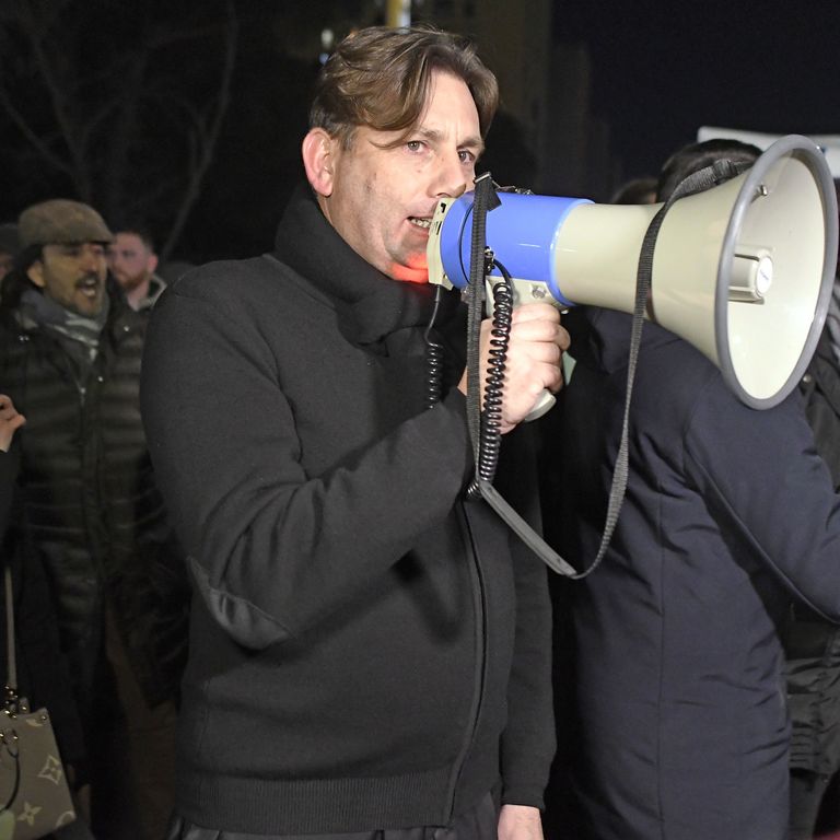 Don Coluccia durante una Marcia per la Legalit&agrave;