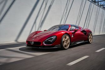 alfa romeo lancia 33 stradale fuoriserie