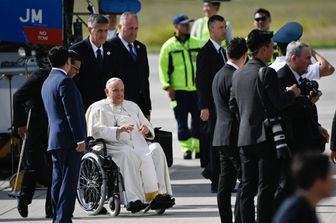 Papa Francesco arriva in Mongolia&nbsp;