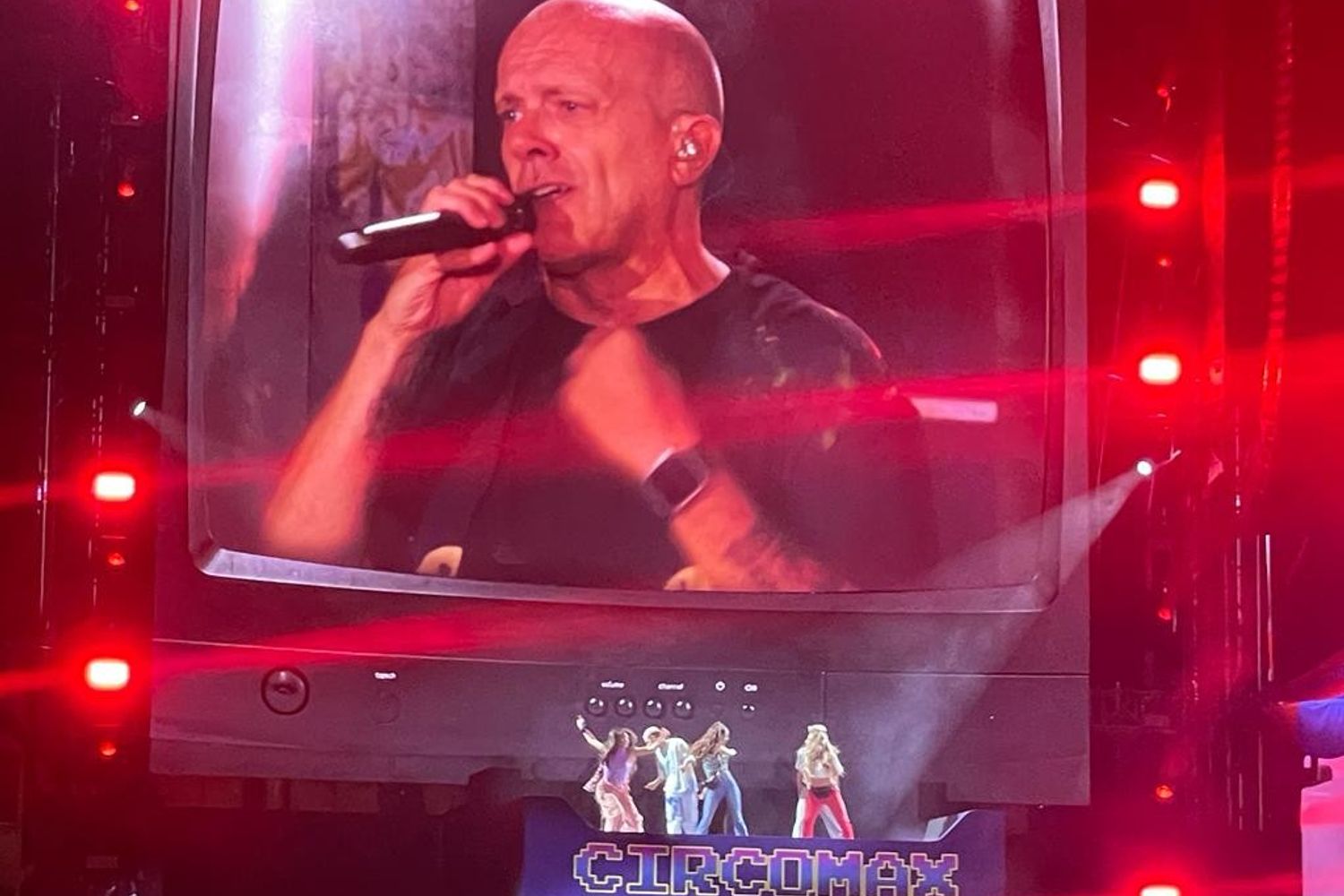 Max Pezzali in concerto