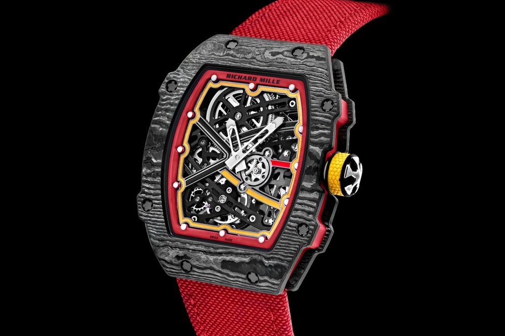 Cercano di rubare l'orologio a Carlos Sainz, ma il pilota li blocca