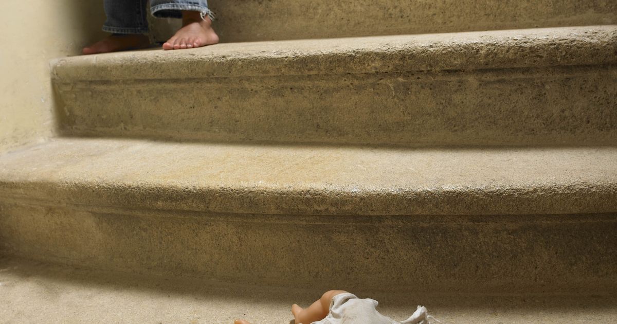 Violenze su una bambina di 10 anni, indagati due cugini di Sulmona