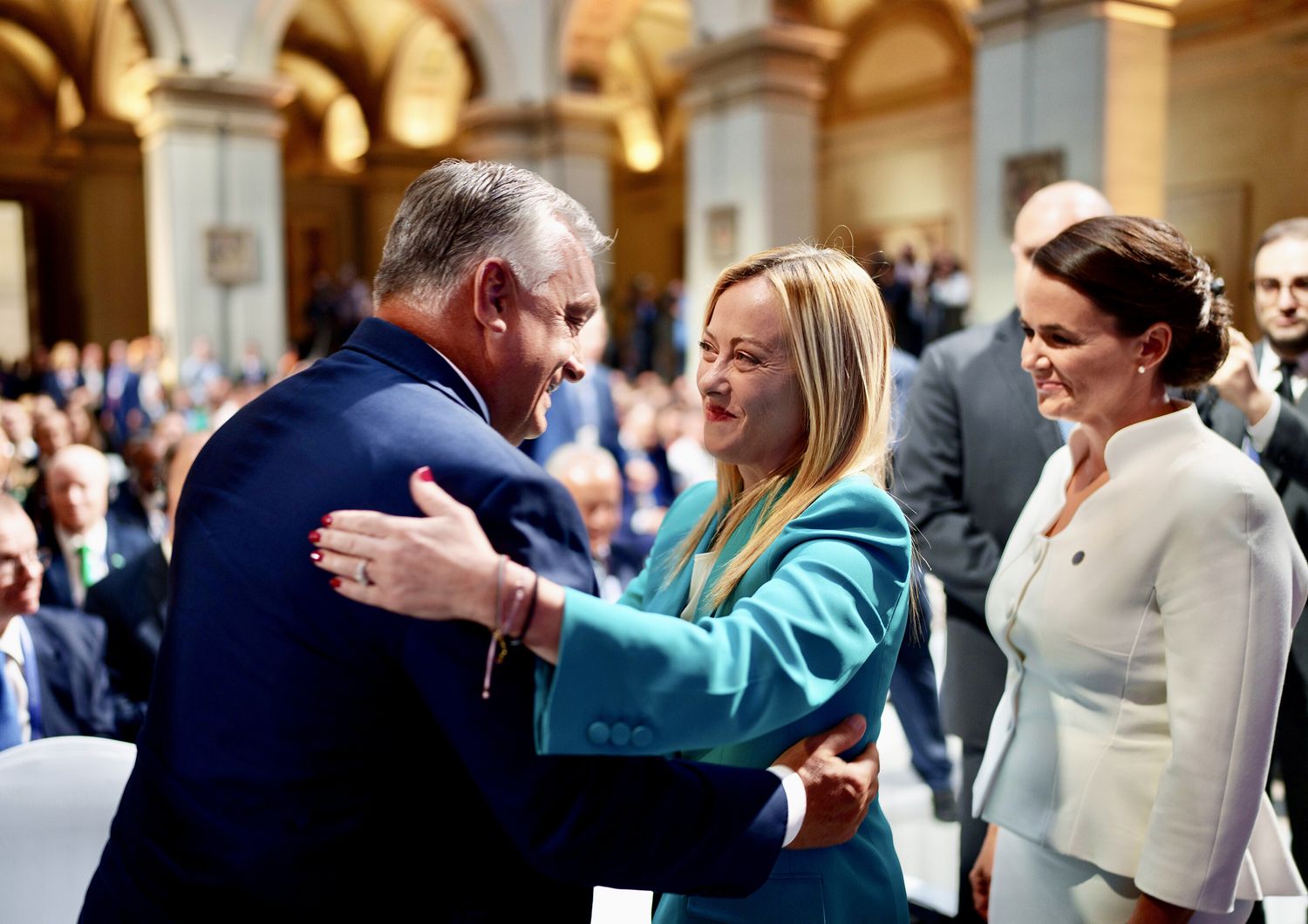 Giorgia Meloni e Viktor Orban&nbsp;