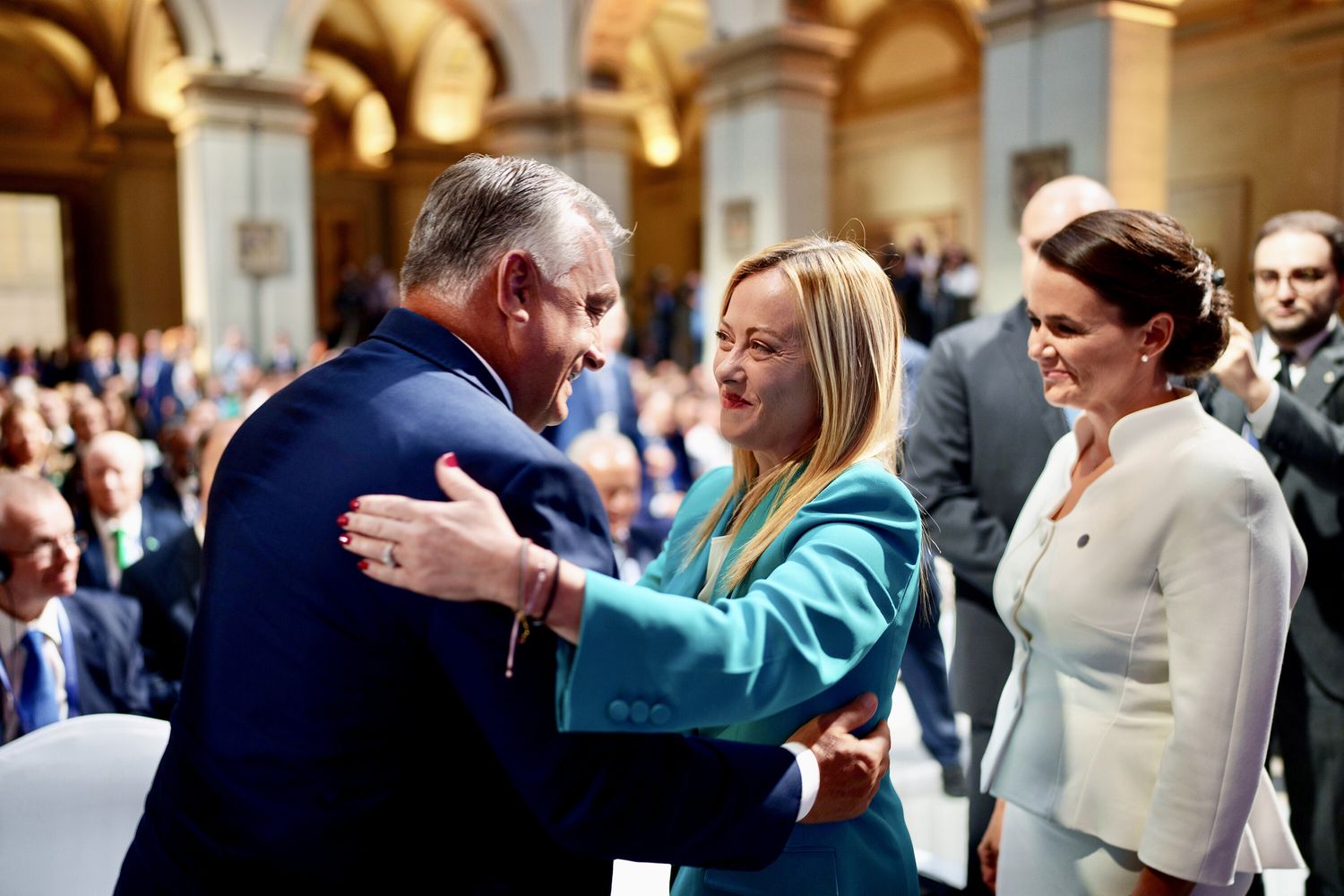 Giorgia Meloni e Viktor Orban&nbsp;