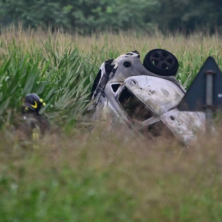 incidente frecce tricolori dimesso padre bimba morta