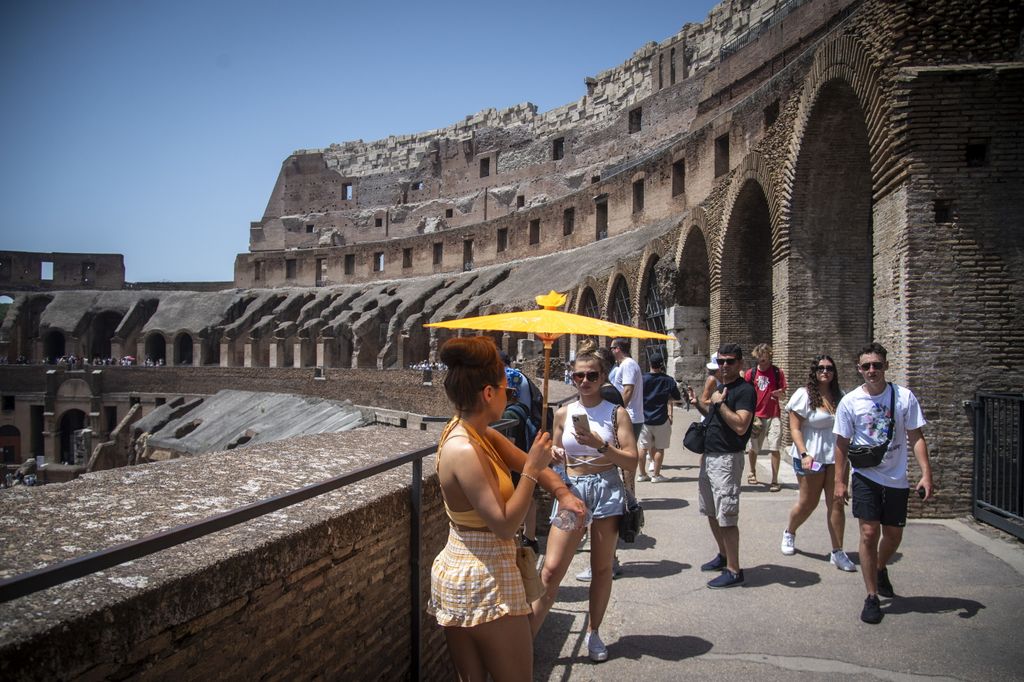 Turisti al Colosseo