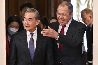Wang e Lavrov