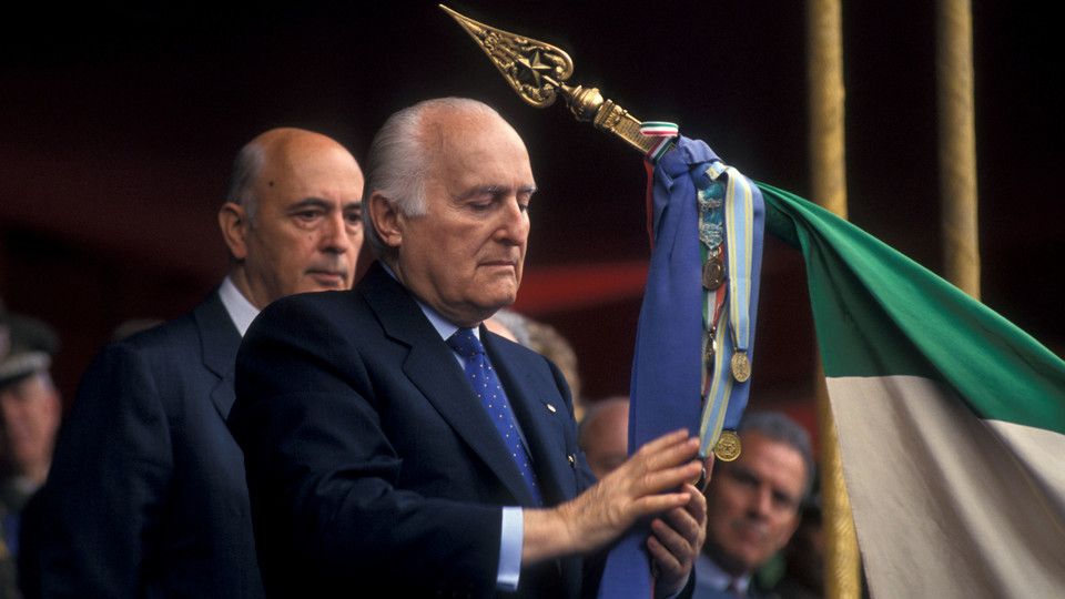 Da presidente della Camera, con il presidente della Repubblica Oscar Luigi Scalfaro